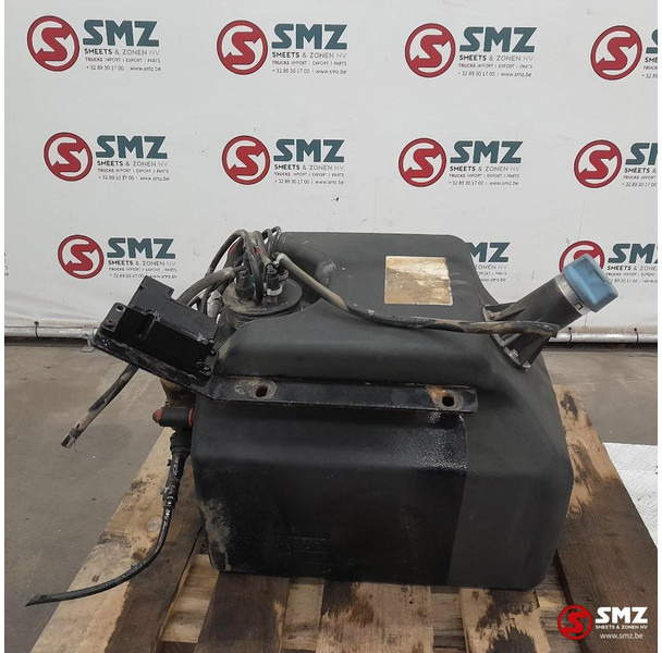 MAN Occ AdBluetank 35L + AdBlueniveausensor MAN - نظام الوقود - شاحنة: صورة 2 MAN Occ AdBluetank 35L + AdBlueniveausensor MAN - نظام الوقود - شاحنة: صورة 2