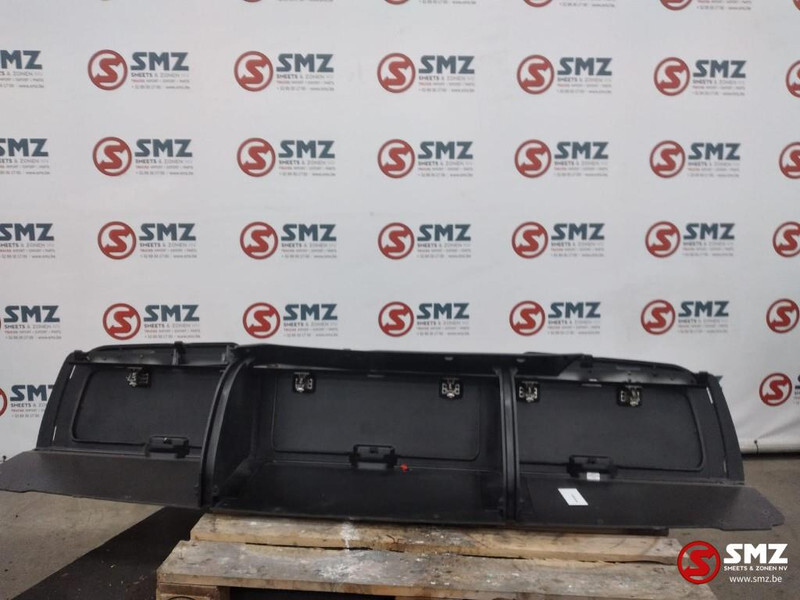 MAN Occ bovenste cabineconsole MAN - الكابينة والداخلية - شاحنة: صورة 2 MAN Occ bovenste cabineconsole MAN - الكابينة والداخلية - شاحنة: صورة 2