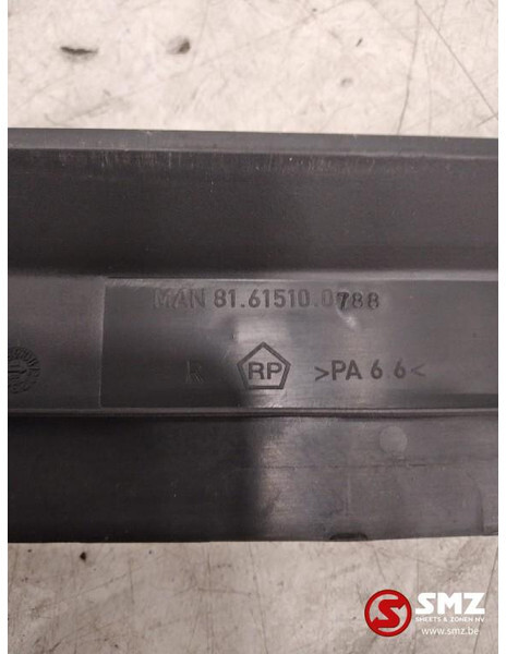 MAN Occ instaplijst MAN - الكابينة والداخلية - شاحنة: صورة 3 MAN Occ instaplijst MAN - الكابينة والداخلية - شاحنة: صورة 3