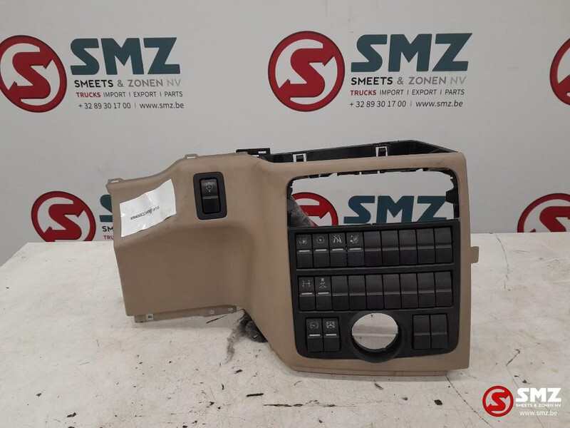 MAN Occ instrumentenpaneel+schakelaars MAN - الكابينة والداخلية - شاحنة: صورة 1 MAN Occ instrumentenpaneel+schakelaars MAN - الكابينة والداخلية - شاحنة: صورة 1