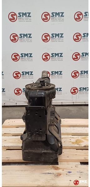 Mercedes-Benz Occ AdBluetank 25L + AdBlueniveausensor Mercedes - نظام الوقود - شاحنة: صورة 4 Mercedes-Benz Occ AdBluetank 25L + AdBlueniveausensor Mercedes - نظام الوقود - شاحنة: صورة 4