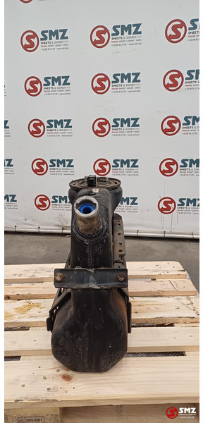 Mercedes-Benz Occ AdBluetank 25L + AdBlueniveausensor Mercedes - نظام الوقود - شاحنة: صورة 3 Mercedes-Benz Occ AdBluetank 25L + AdBlueniveausensor Mercedes - نظام الوقود - شاحنة: صورة 3