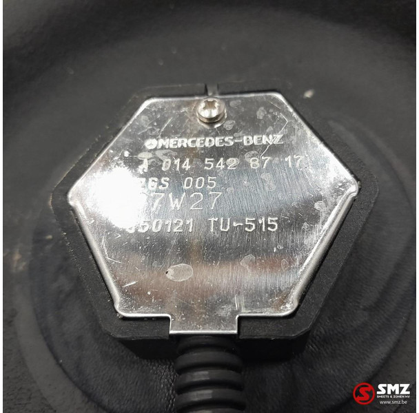 Mercedes-Benz Occ AdBluetank 85L + AdBlueniveausensor Mercedes - نظام الوقود - شاحنة: صورة 5 Mercedes-Benz Occ AdBluetank 85L + AdBlueniveausensor Mercedes - نظام الوقود - شاحنة: صورة 5