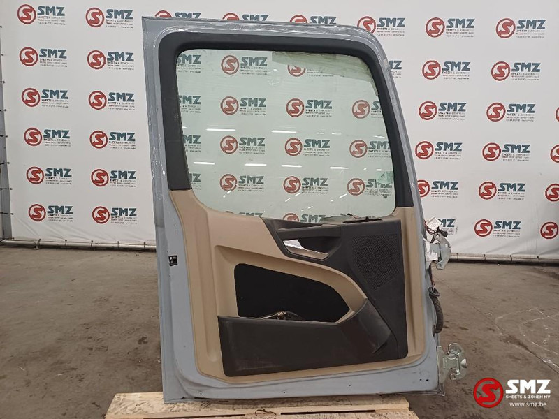 Mercedes-Benz Occ Deur links Actros MP4 - باب و قطع الغيار - شاحنة: صورة 2 Mercedes-Benz Occ Deur links Actros MP4 - باب و قطع الغيار - شاحنة: صورة 2