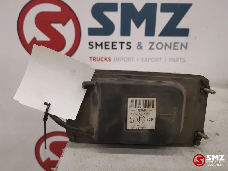 Mercedes-Benz Occ Mistlicht links Actros MP1 - مصابيح الضباب - شاحنة: صورة 2 Mercedes-Benz Occ Mistlicht links Actros MP1 - مصابيح الضباب - شاحنة: صورة 2