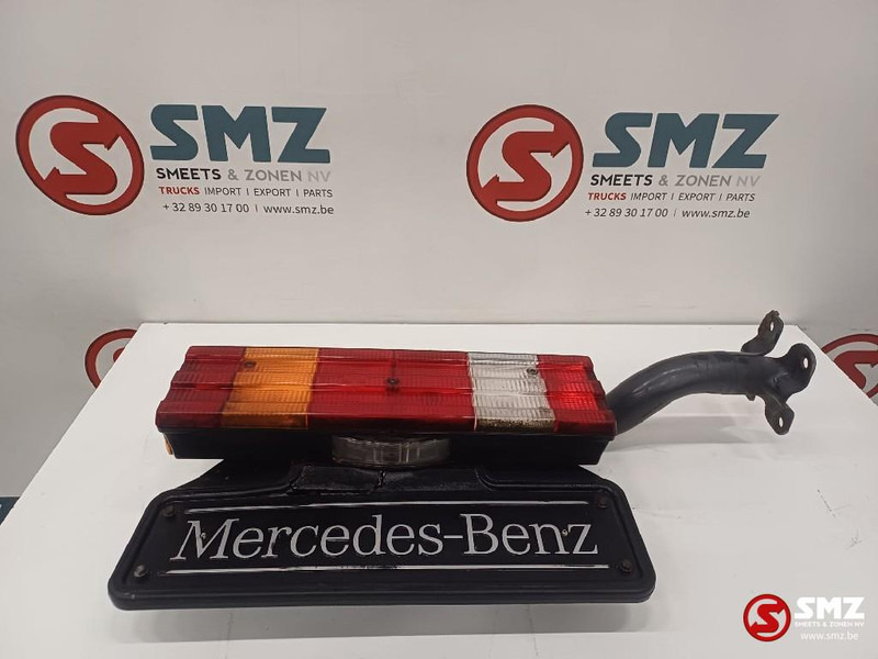 Mercedes-Benz Occ achterlicht links Mercedes - المصابيح الخلفية - شاحنة: صورة 1 Mercedes-Benz Occ achterlicht links Mercedes - المصابيح الخلفية - شاحنة: صورة 1