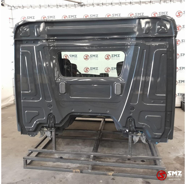 Mercedes-Benz Occ cabine Mercedes Actros MP4 low - الكابينة والداخلية - شاحنة: صورة 4 Mercedes-Benz Occ cabine Mercedes Actros MP4 low - الكابينة والداخلية - شاحنة: صورة 4