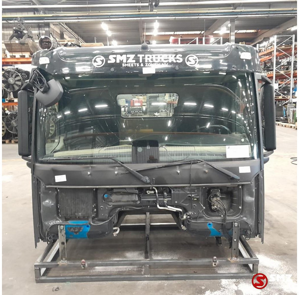Mercedes-Benz Occ cabine Mercedes Actros MP4 low - الكابينة والداخلية - شاحنة: صورة 1 Mercedes-Benz Occ cabine Mercedes Actros MP4 low - الكابينة والداخلية - شاحنة: صورة 1