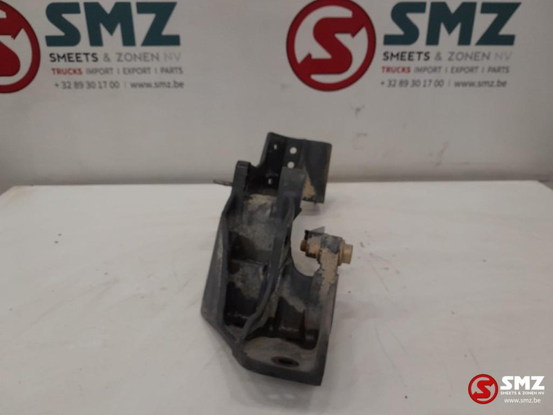 Mercedes-Benz Occ cabine ophanging beugel links Mercedes - المقود - شاحنة: صورة 5 Mercedes-Benz Occ cabine ophanging beugel links Mercedes - المقود - شاحنة: صورة 5