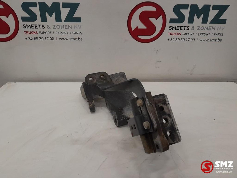 Mercedes-Benz Occ cabine ophanging beugel rechts Mercedes - المقود - شاحنة: صورة 4 Mercedes-Benz Occ cabine ophanging beugel rechts Mercedes - المقود - شاحنة: صورة 4