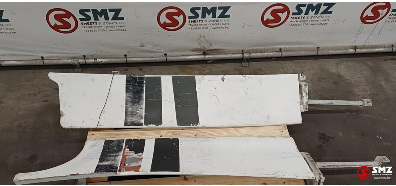 Mercedes-Benz Occ cabinespoilerset Mercedes SK - الإيروديناميكية/ الجناح الخلفي - شاحنة: صورة 3 Mercedes-Benz Occ cabinespoilerset Mercedes SK - الإيروديناميكية/ الجناح الخلفي - شاحنة: صورة 3