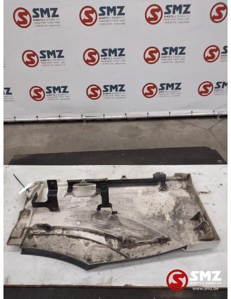 Mercedes-Benz Occ cabineverlenging rechts Mercedes - باب و قطع الغيار - شاحنة: صورة 2 Mercedes-Benz Occ cabineverlenging rechts Mercedes - باب و قطع الغيار - شاحنة: صورة 2