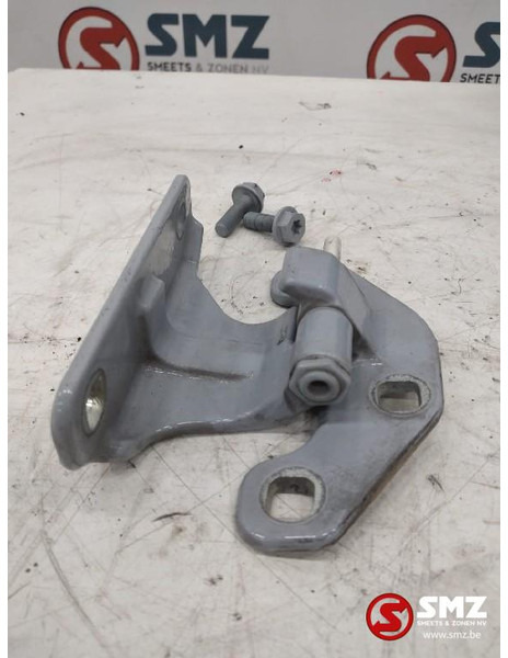 Mercedes-Benz Occ deurscharnier links Mercedes Actros MP4 - باب و قطع الغيار - شاحنة: صورة 2 Mercedes-Benz Occ deurscharnier links Mercedes Actros MP4 - باب و قطع الغيار - شاحنة: صورة 2