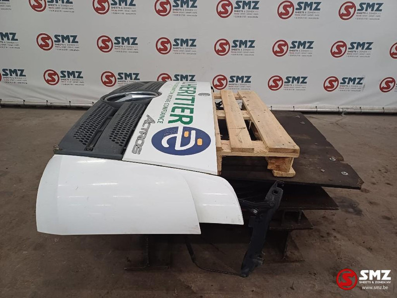 Mercedes-Benz Occ grille Mercedes - شبكة تهوية - شاحنة: صورة 3 Mercedes-Benz Occ grille Mercedes - شبكة تهوية - شاحنة: صورة 3