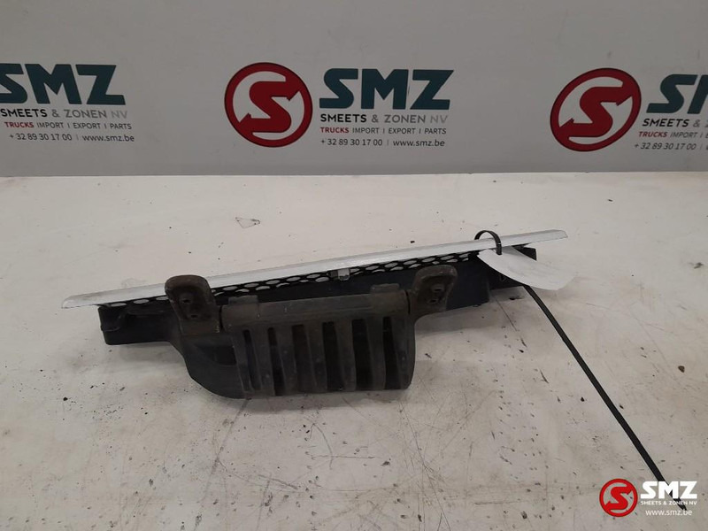 Mercedes-Benz Occ grille linksonder Mercedes - شبكة تهوية - شاحنة: صورة 2 Mercedes-Benz Occ grille linksonder Mercedes - شبكة تهوية - شاحنة: صورة 2