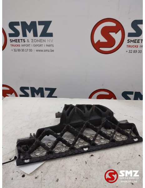 Mercedes-Benz Occ grille rechtsonder Mercedes - شبكة تهوية - شاحنة: صورة 3 Mercedes-Benz Occ grille rechtsonder Mercedes - شبكة تهوية - شاحنة: صورة 3