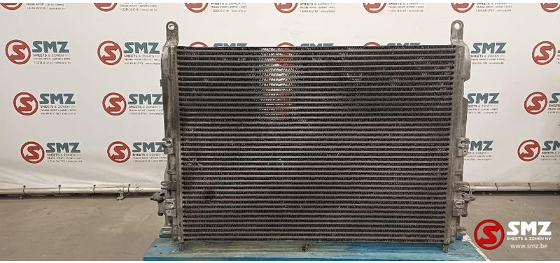 Mercedes-Benz Occ intercooler OM470LA Mercedes - مبرد هواء الشحن - شاحنة: صورة 2 Mercedes-Benz Occ intercooler OM470LA Mercedes - مبرد هواء الشحن - شاحنة: صورة 2