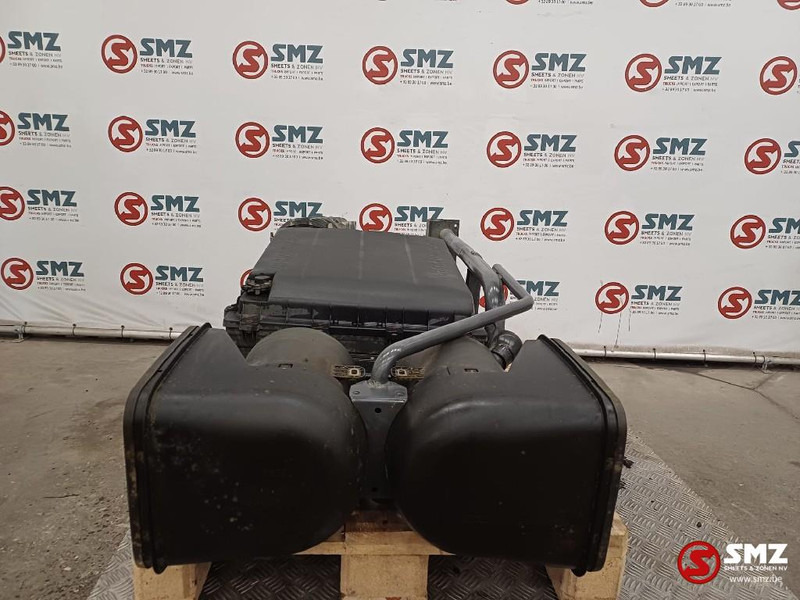 Mercedes-Benz Occ luchtfilterhuis Mercedes - قطع الغيار - شاحنة: صورة 3 Mercedes-Benz Occ luchtfilterhuis Mercedes - قطع الغيار - شاحنة: صورة 3