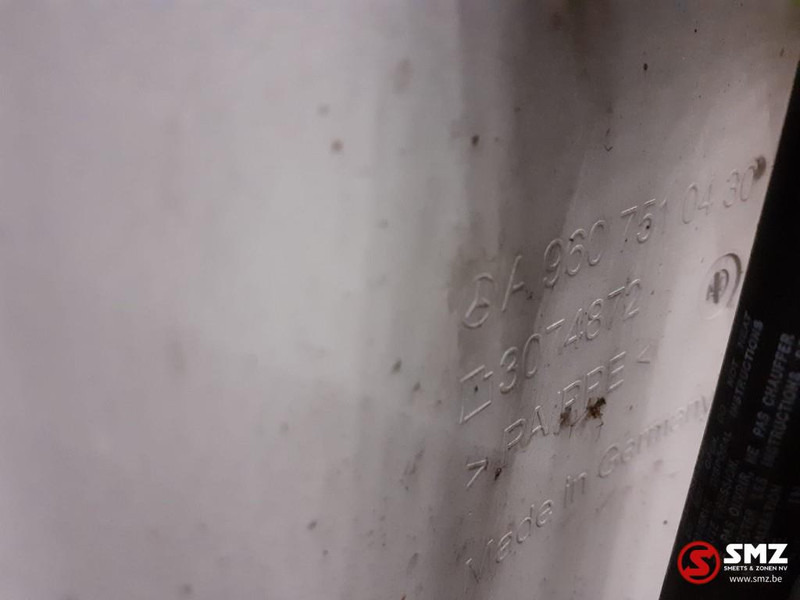 Mercedes-Benz Occ motorkap + windgeleiders Mercedes - غطاء السيارة - شاحنة: صورة 5 Mercedes-Benz Occ motorkap + windgeleiders Mercedes - غطاء السيارة - شاحنة: صورة 5