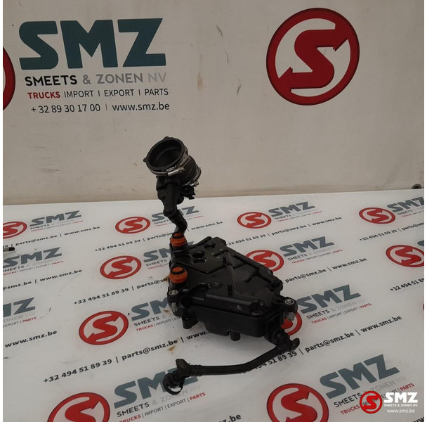 Mercedes-Benz Occ olieafscheider rechts AMG C63S Mercedes - المحرك و قطع الغيار - سيارة: صورة 2 Mercedes-Benz Occ olieafscheider rechts AMG C63S Mercedes - المحرك و قطع الغيار - سيارة: صورة 2