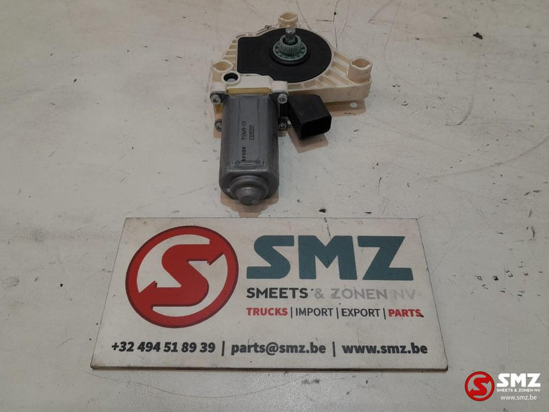Mercedes-Benz Occ raamliftmotor Mercedes - باب و قطع الغيار - شاحنة: صورة 3 Mercedes-Benz Occ raamliftmotor Mercedes - باب و قطع الغيار - شاحنة: صورة 3