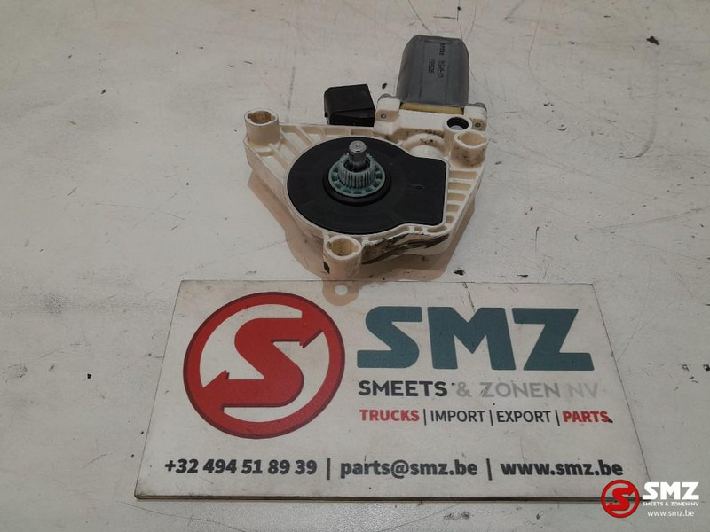 Mercedes-Benz Occ raamliftmotor Mercedes - باب و قطع الغيار - شاحنة: صورة 4 Mercedes-Benz Occ raamliftmotor Mercedes - باب و قطع الغيار - شاحنة: صورة 4