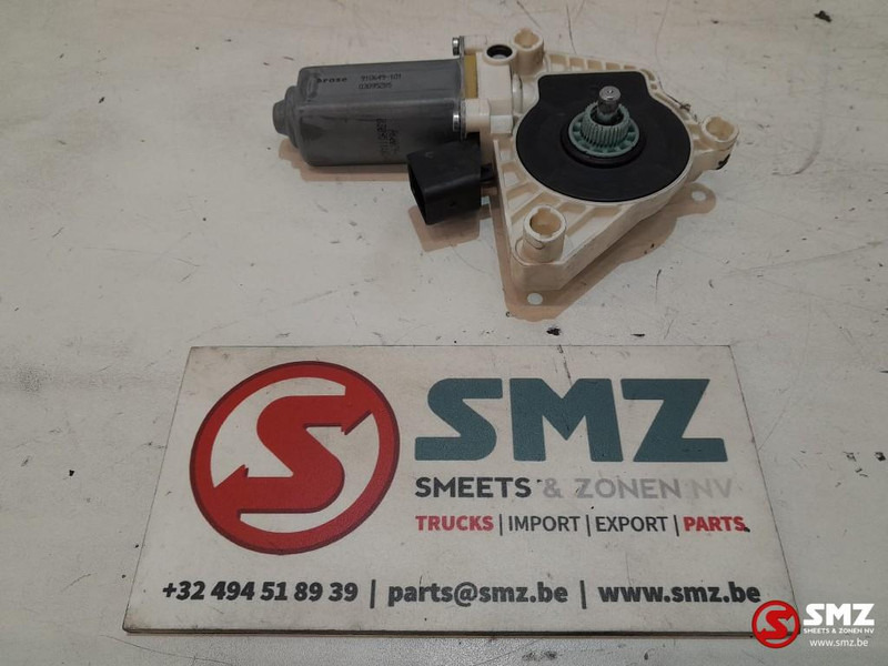 Mercedes-Benz Occ raamliftmotor Mercedes - باب و قطع الغيار - شاحنة: صورة 2 Mercedes-Benz Occ raamliftmotor Mercedes - باب و قطع الغيار - شاحنة: صورة 2
