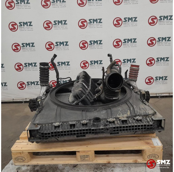 Mercedes-Benz Occ radiator + intercooler + expansievat Mercedes - مشعاع - شاحنة: صورة 2 Mercedes-Benz Occ radiator + intercooler + expansievat Mercedes - مشعاع - شاحنة: صورة 2