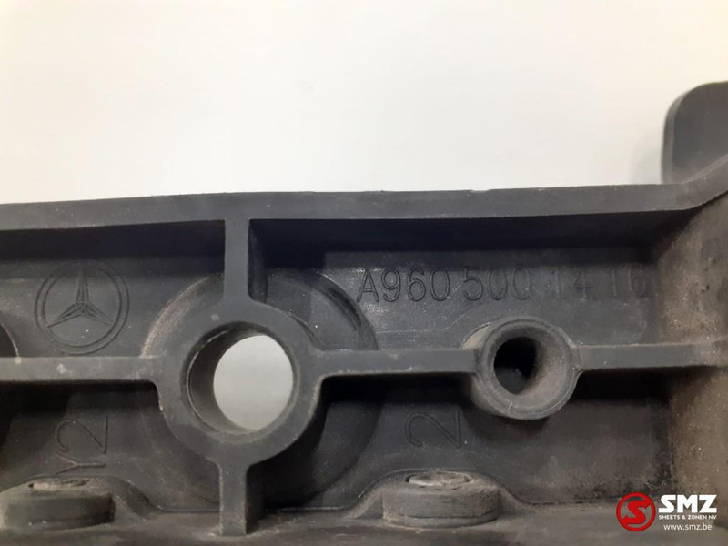 Mercedes-Benz Occ radiatorgrille Mercedes - شبكة تهوية - شاحنة: صورة 3 Mercedes-Benz Occ radiatorgrille Mercedes - شبكة تهوية - شاحنة: صورة 3