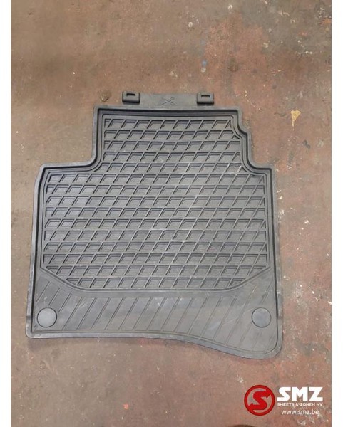Mercedes-Benz Occ rubbermatten (3st) Mercedes W222 - الكابينة والداخلية - سيارة: صورة 2 Mercedes-Benz Occ rubbermatten (3st) Mercedes W222 - الكابينة والداخلية - سيارة: صورة 2