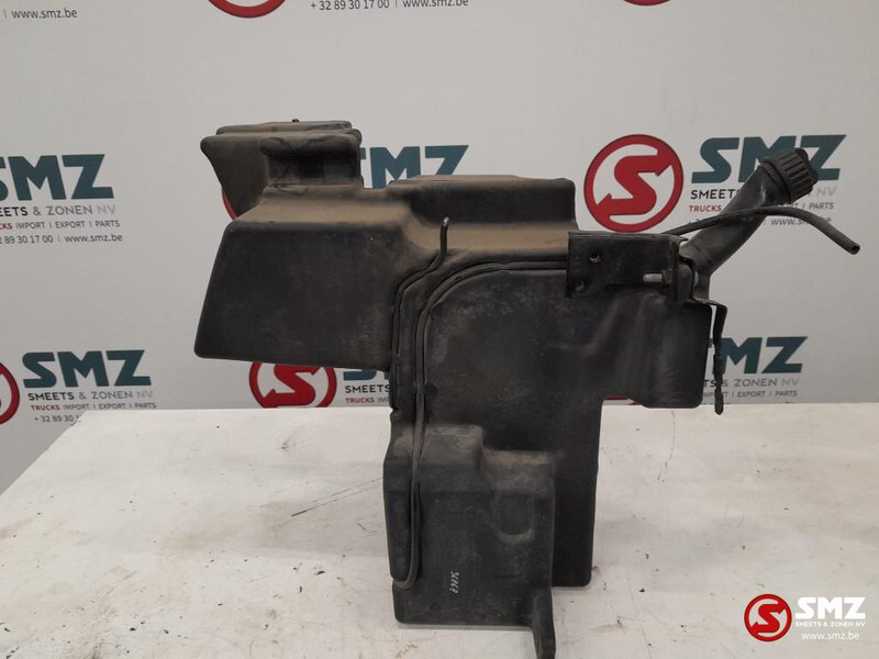 Mercedes-Benz Occ ruitensproeiervloeistoftank + waterpomp Merced - مساحة الزجاج الأمامي - شاحنة: صورة 1 Mercedes-Benz Occ ruitensproeiervloeistoftank + waterpomp Merced - مساحة الزجاج الأمامي - شاحنة: صورة 1