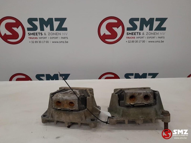 Mercedes-Benz Occ set motorsteunen Mercedes Actros 1831 A9412415 - كرسي مكينة - شاحنة: صورة 2 Mercedes-Benz Occ set motorsteunen Mercedes Actros 1831 A9412415 - كرسي مكينة - شاحنة: صورة 2