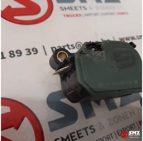 Mercedes-Benz Occ set van 4 magneetventielen AMG C63S Mercedes - المحرك و قطع الغيار - سيارة: صورة 4 Mercedes-Benz Occ set van 4 magneetventielen AMG C63S Mercedes - المحرك و قطع الغيار - سيارة: صورة 4