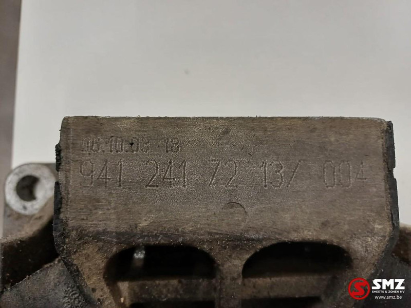 Mercedes-Benz Occ set van 4 motorsteunen Mercedes - كرسي مكينة - شاحنة: صورة 3 Mercedes-Benz Occ set van 4 motorsteunen Mercedes - كرسي مكينة - شاحنة: صورة 3