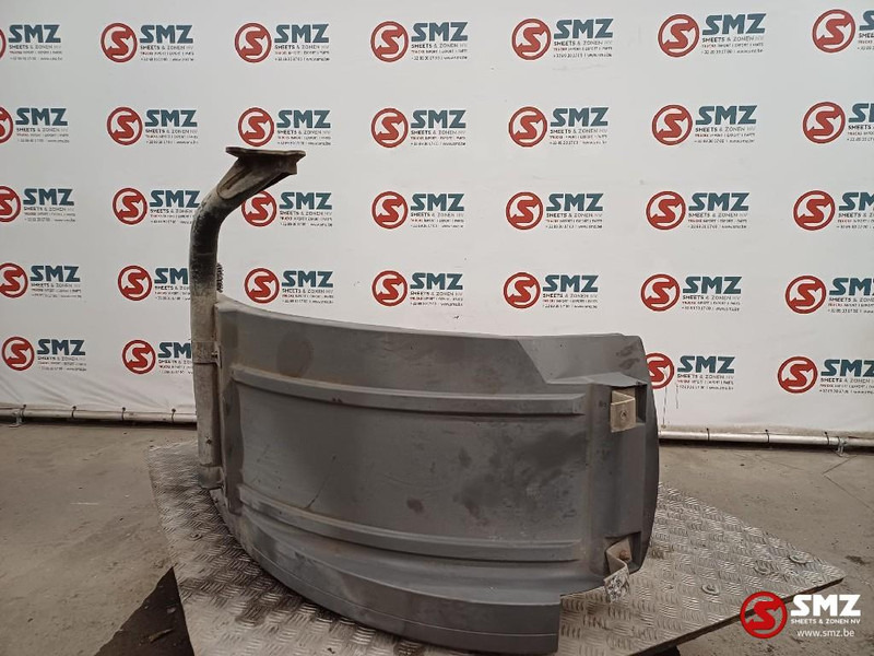 Mercedes-Benz Occ spatbord + spatbordbeugel Econic rechtsachtera - هيكل السيارة الخارجية - شاحنة: صورة 2 Mercedes-Benz Occ spatbord + spatbordbeugel Econic rechtsachtera - هيكل السيارة الخارجية - شاحنة: صورة 2