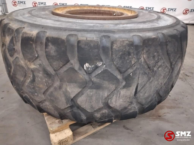 Michelin Occ industrieband Michelin 26.5R25 - إطارات - شاحنة: صورة 1 Michelin Occ industrieband Michelin 26.5R25 - إطارات - شاحنة: صورة 1