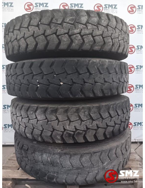 Michelin Occ vrachtwagenband Michelin 12R22.5 - إطارات - شاحنة: صورة 1 Michelin Occ vrachtwagenband Michelin 12R22.5 - إطارات - شاحنة: صورة 1