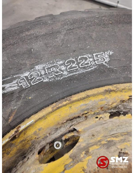 Michelin Occ vrachtwagenband Michelin 12R22.5 - إطارات - شاحنة: صورة 4 Michelin Occ vrachtwagenband Michelin 12R22.5 - إطارات - شاحنة: صورة 4
