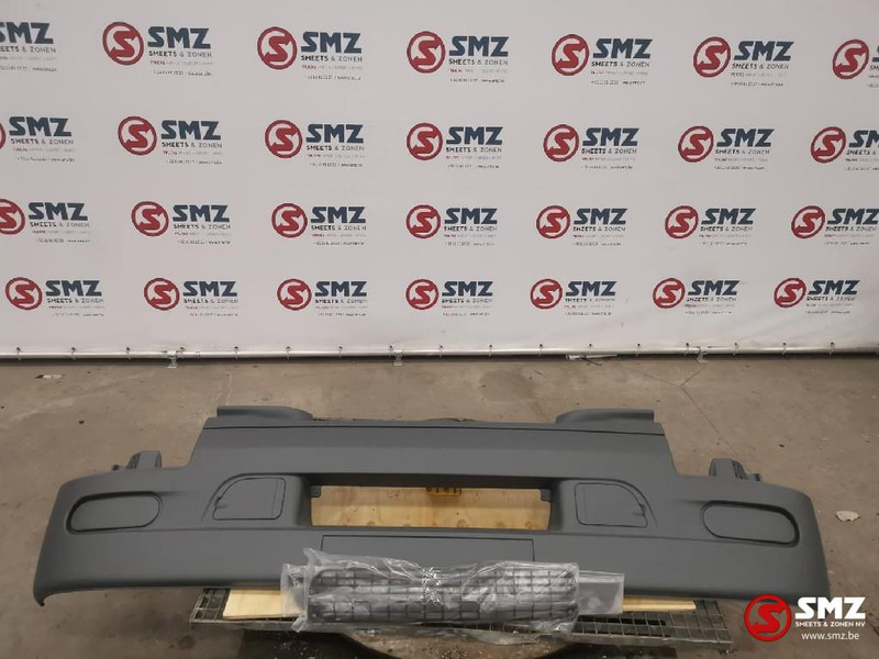 Renault Bumper zonder gaten en spoiler Renault Premium - مصد - شاحنة: صورة 1 Renault Bumper zonder gaten en spoiler Renault Premium - مصد - شاحنة: صورة 1