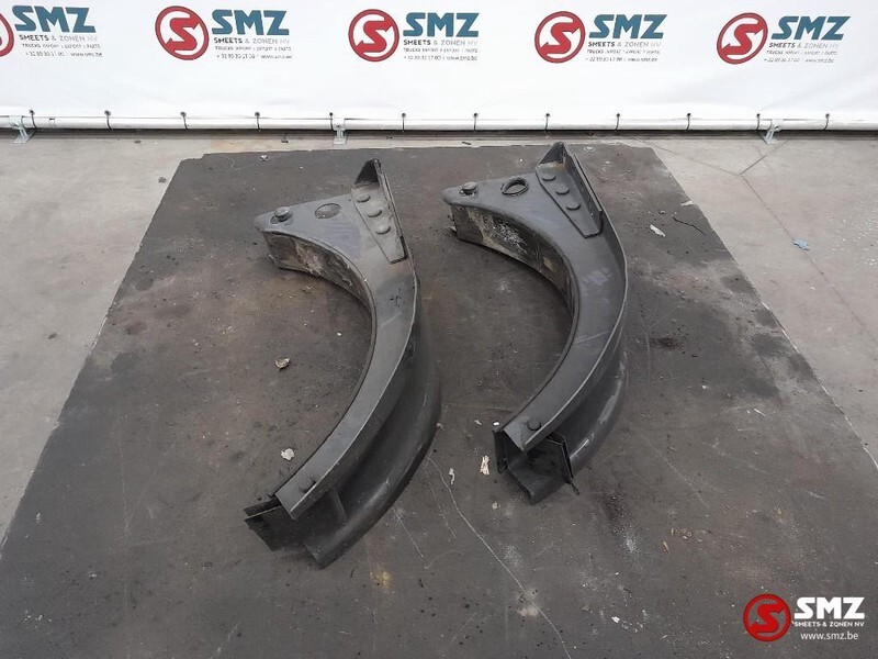 Renault Occ set tanksteunen Renault T 20721537 - نظام الوقود - شاحنة: صورة 3 Renault Occ set tanksteunen Renault T 20721537 - نظام الوقود - شاحنة: صورة 3