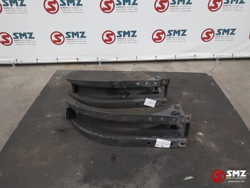 Renault Occ set tanksteunen Renault T 20721537 - نظام الوقود - شاحنة: صورة 4 Renault Occ set tanksteunen Renault T 20721537 - نظام الوقود - شاحنة: صورة 4