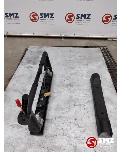 Renault Spiegelarm kit rechts Renault Magnum - مرآة الرؤية الخلفية - شاحنة: صورة 3 Renault Spiegelarm kit rechts Renault Magnum - مرآة الرؤية الخلفية - شاحنة: صورة 3