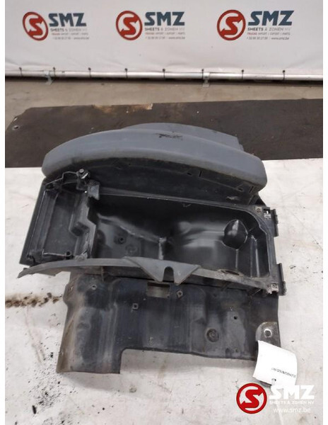 Scania Occ lampkapbehuizing rechts Scania - المصابيح الأمامية - شاحنة: صورة 1 Scania Occ lampkapbehuizing rechts Scania - المصابيح الأمامية - شاحنة: صورة 1