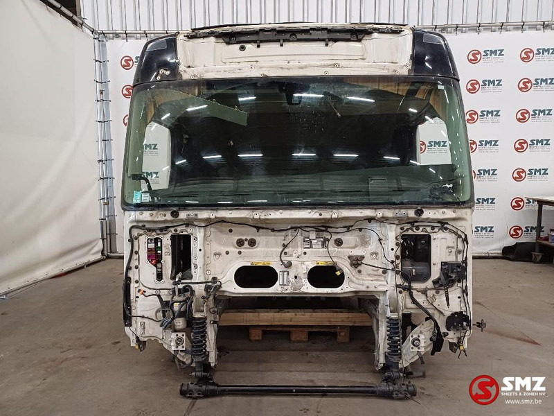 Volvo Occ Cabine Volvo FH4 met schade - الكابينة والداخلية - شاحنة: صورة 1 Volvo Occ Cabine Volvo FH4 met schade - الكابينة والداخلية - شاحنة: صورة 1