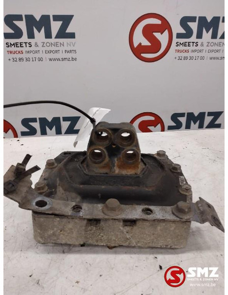 Volvo Occ motorsteun achter Volvo - كرسي مكينة - شاحنة: صورة 1 Volvo Occ motorsteun achter Volvo - كرسي مكينة - شاحنة: صورة 1