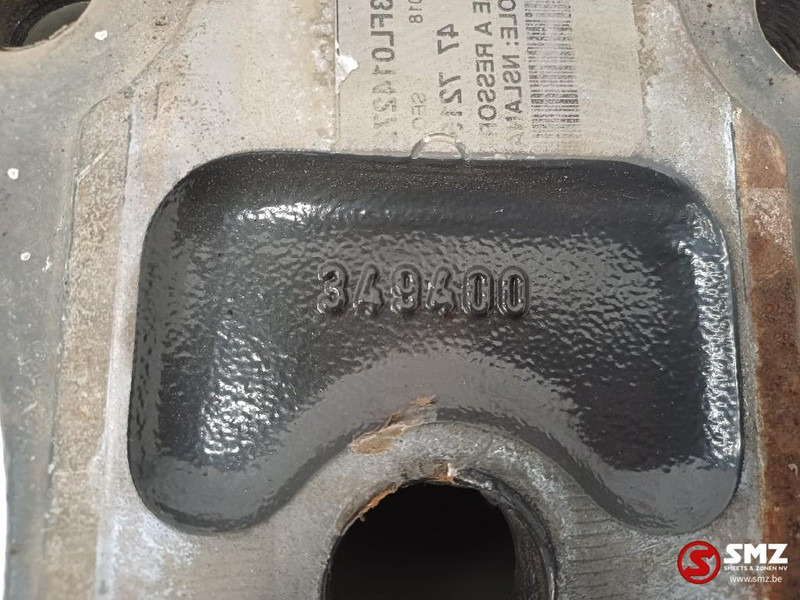 Volvo Occ schokdemperbeugel achteras linksonder Volvo - ممتصات الصدمات - شاحنة: صورة 3 Volvo Occ schokdemperbeugel achteras linksonder Volvo - ممتصات الصدمات - شاحنة: صورة 3