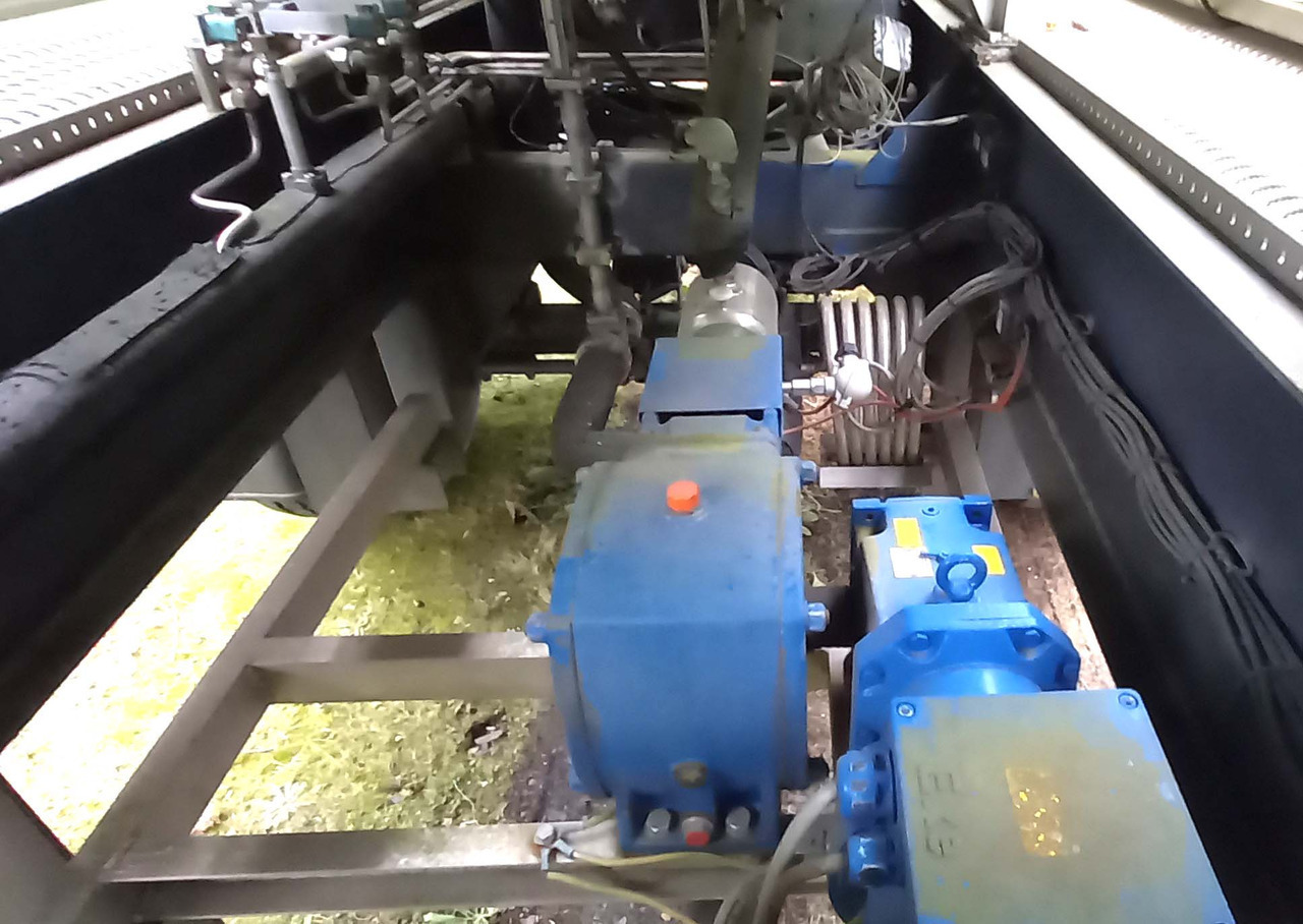 نصف مقطورة صهريج Messer Griesheim Gas tank semi-trailer used for LNG/CNG mobile filling station Methan Gas Cryogenic: صورة 18 نصف مقطورة صهريج Messer Griesheim Gas tank semi-trailer used for LNG/CNG mobile filling station Methan Gas Cryogenic: صورة 18