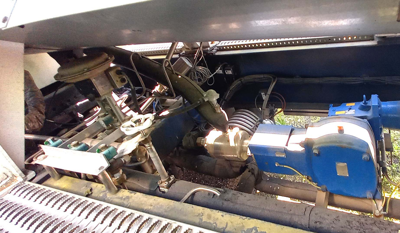 نصف مقطورة صهريج Messer Griesheim Gas tank semi-trailer used for LNG/CNG mobile filling station Methan Gas Cryogenic: صورة 17 نصف مقطورة صهريج Messer Griesheim Gas tank semi-trailer used for LNG/CNG mobile filling station Methan Gas Cryogenic: صورة 17