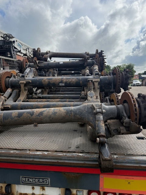 Diversen Mercedes assen TE5/8KC7-9 - المحور و قطع الغيار - شاحنة: صورة 3 Diversen Mercedes assen TE5/8KC7-9 - المحور و قطع الغيار - شاحنة: صورة 3