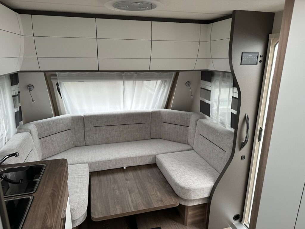 كرفان سحب EXCELLENT EDITION 540 WLU: صورة 8 كرفان سحب EXCELLENT EDITION 540 WLU: صورة 8